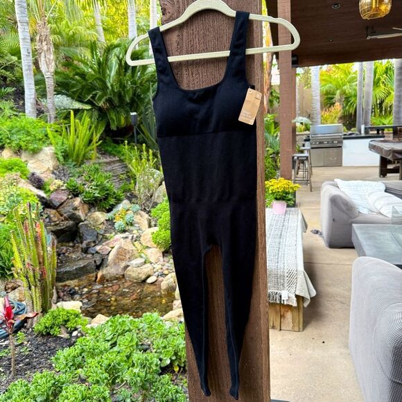 POPILISH Shapewear Seamless Square Neck Workout Jumpsuit or Romper NWT - Picture 1 of 7